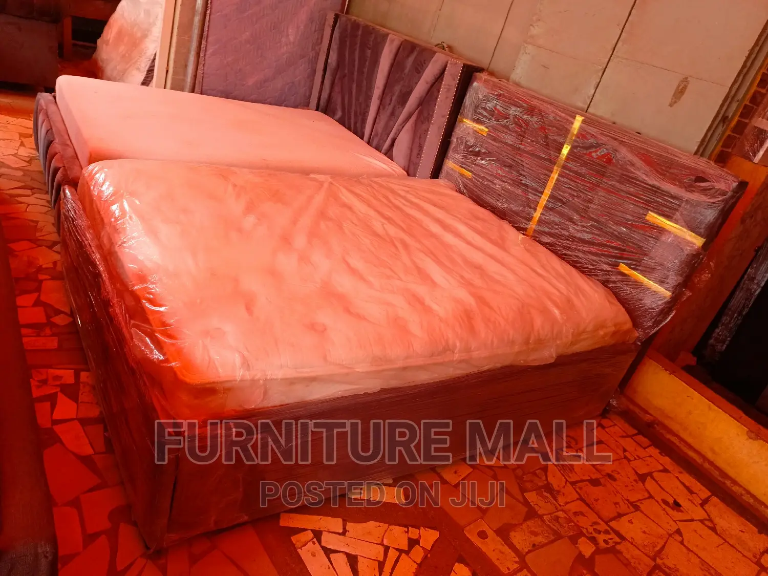 Solid 60x80queen Size Bed With Mattress for Sell