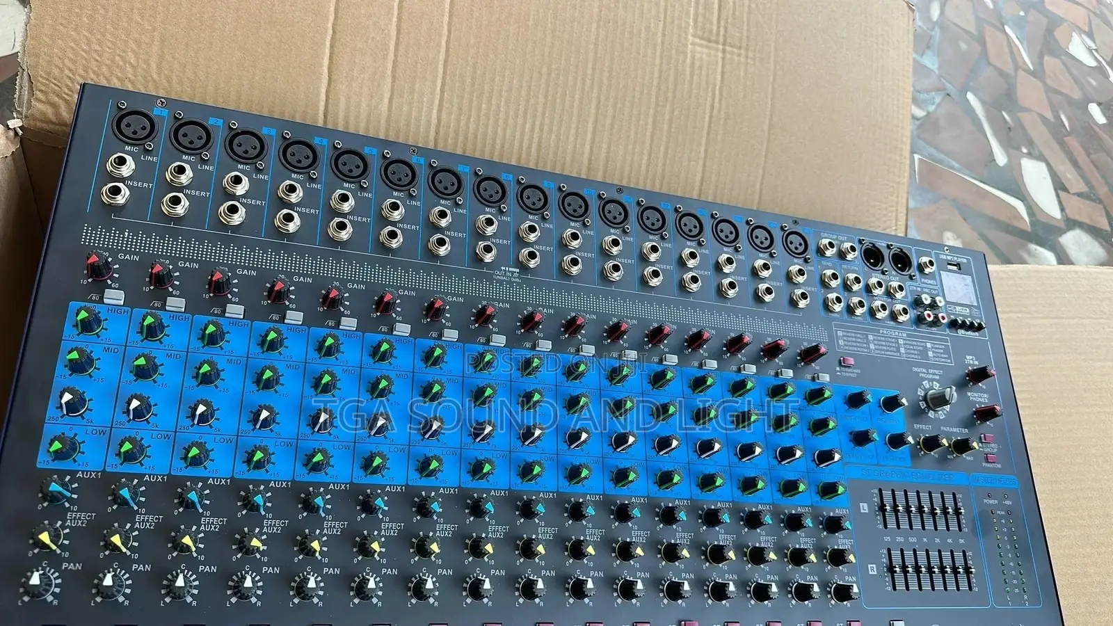 Yamaha Srx 16 Channel Mixer