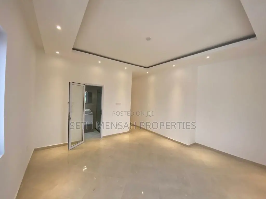 4bdrm House in Spintex for sale