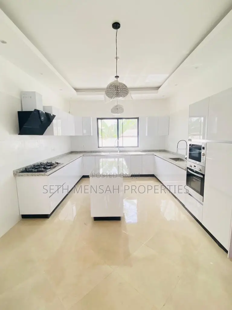 4bdrm House in Spintex for sale