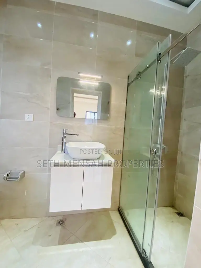 4bdrm House in Spintex for sale