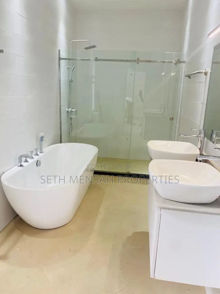 4bdrm House in Spintex for sale