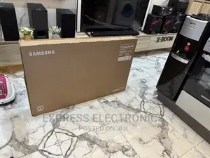 Samsung UHD Quality Screen Display 50”Au7172 Tv 
