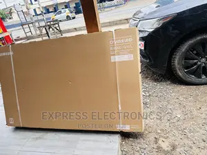 Experience the Real Quality Display UHD Samsung 65”Au8092