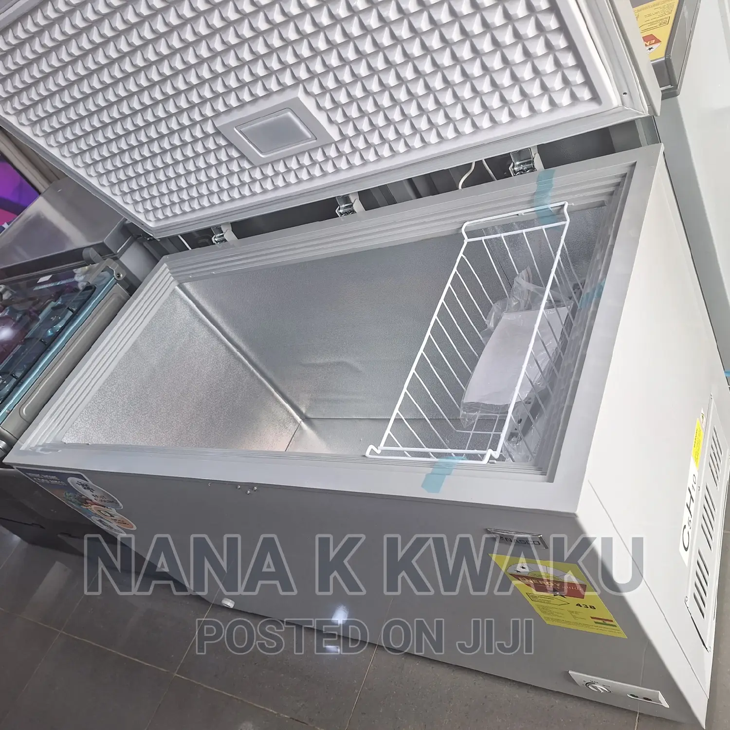 Frost Free_nasco 350ltrs Single Door Chest Freezer