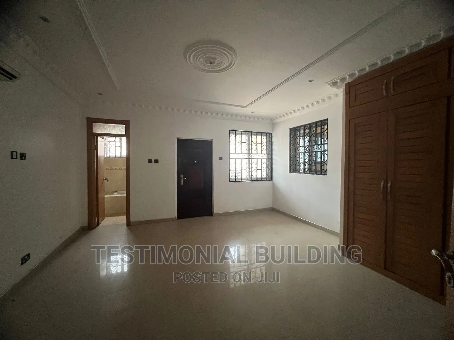 8bdrm Mansion in Testimonial Building, American House for rent