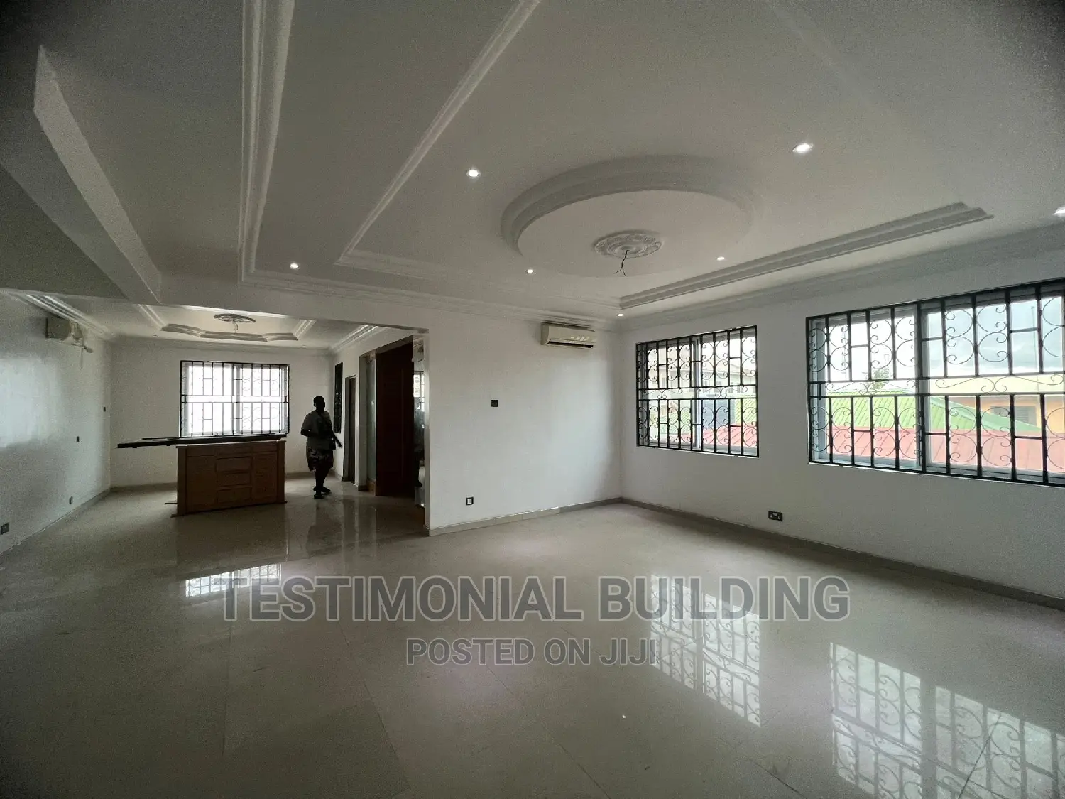 8bdrm Mansion in Testimonial Building, American House for rent