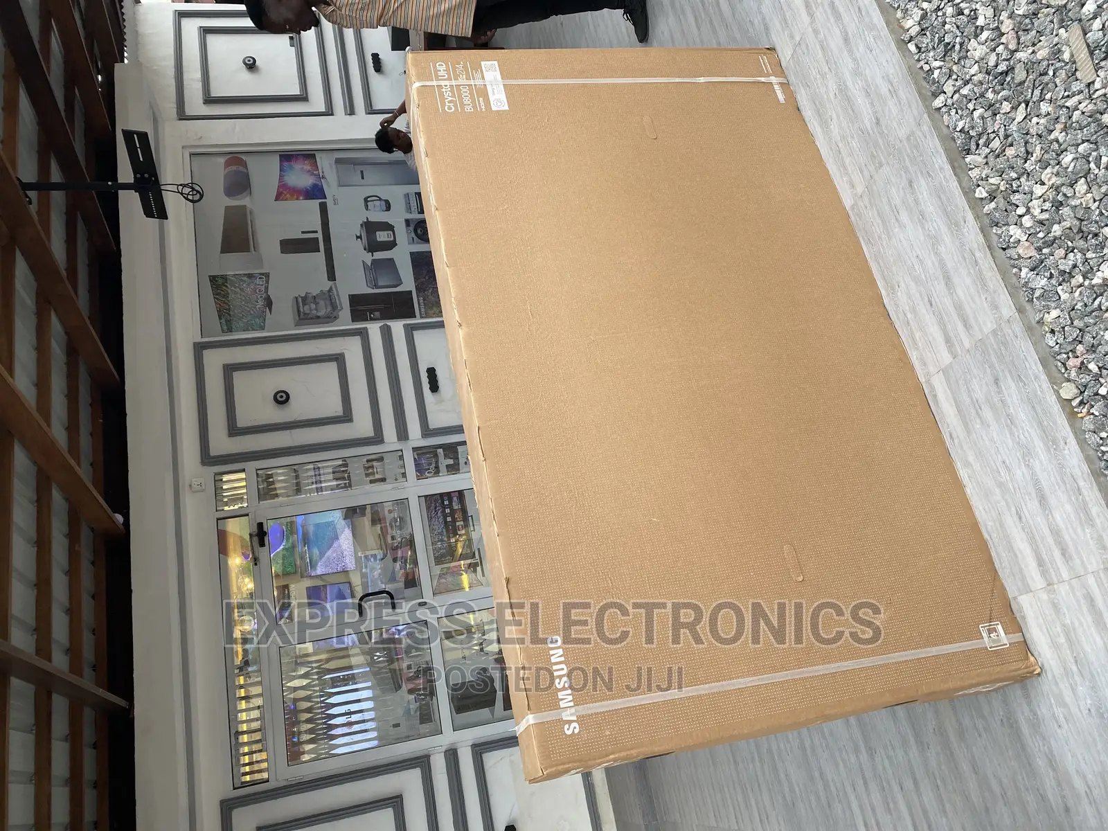 Quality Display UHD 85”Au7172 Smart Samsung Tv 