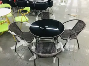 Outdoor Table 912