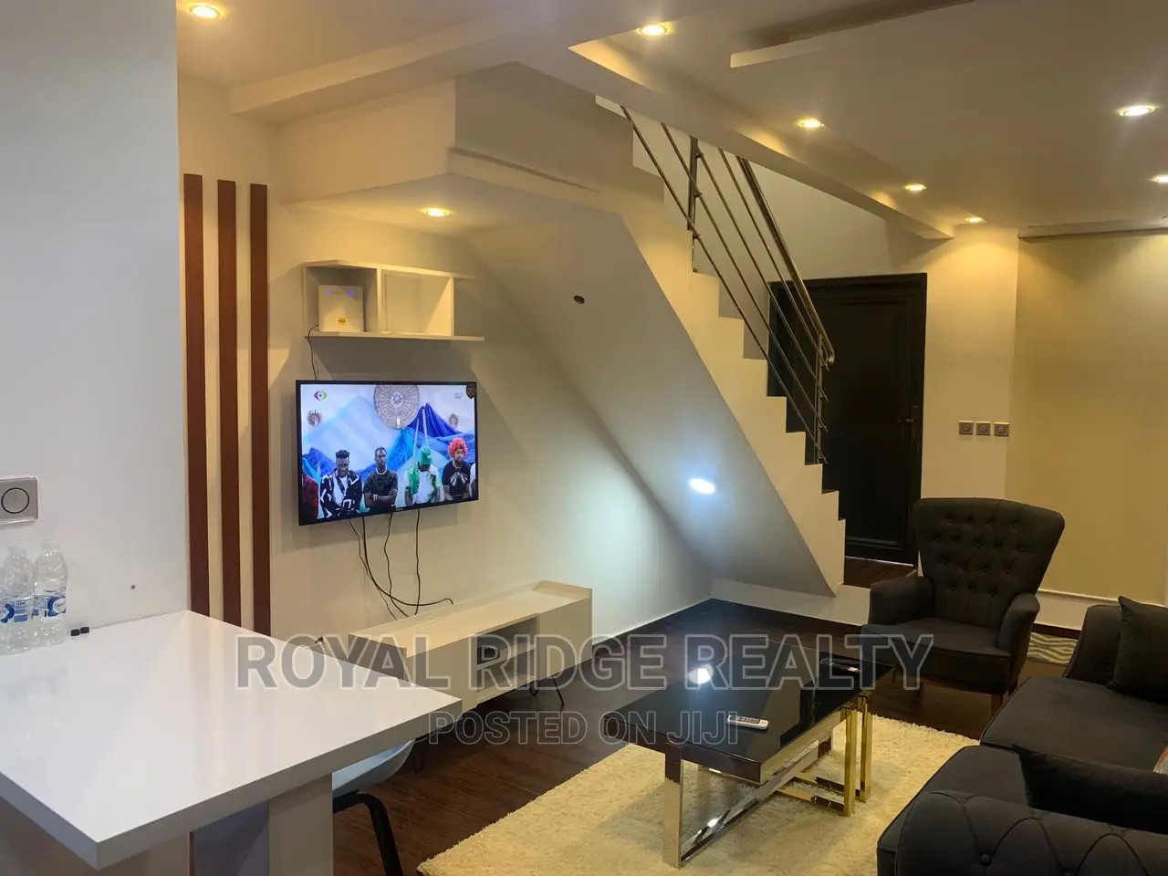 Furnished 2bdrm Townhouse / Terrace for rent