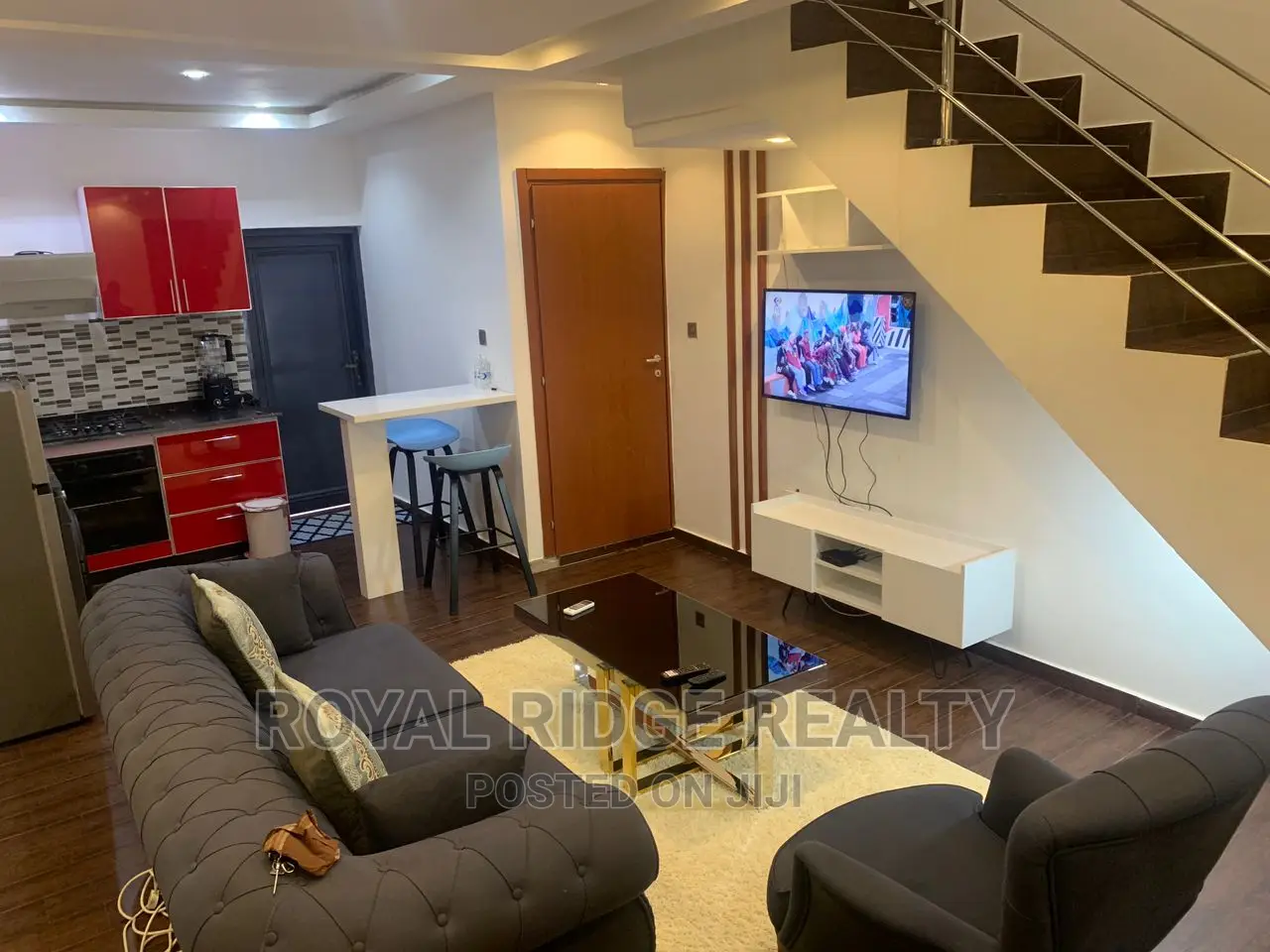 Furnished 2bdrm Townhouse / Terrace for rent
