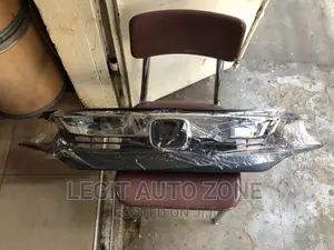 Honda Civci 16-20 Front Grill