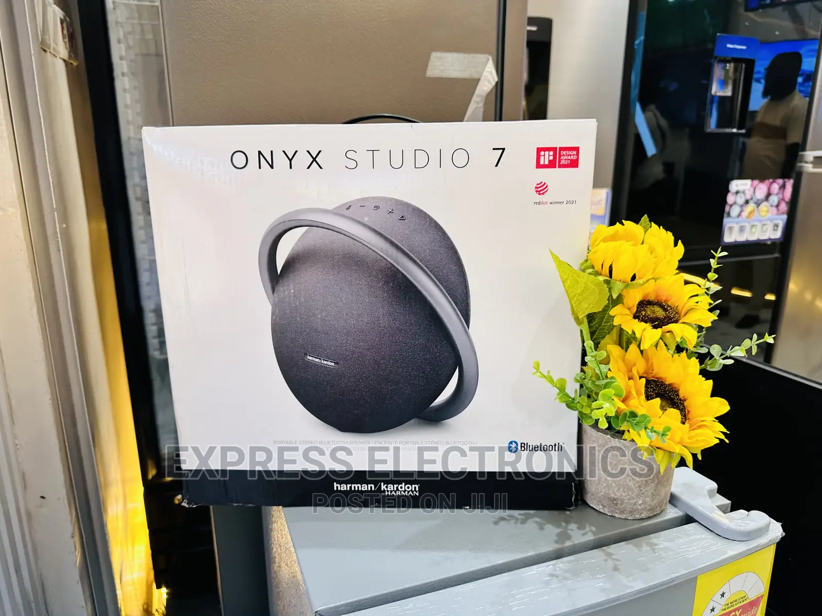 Experience the Real Sound With Onyx 6 Studio Bluetooth