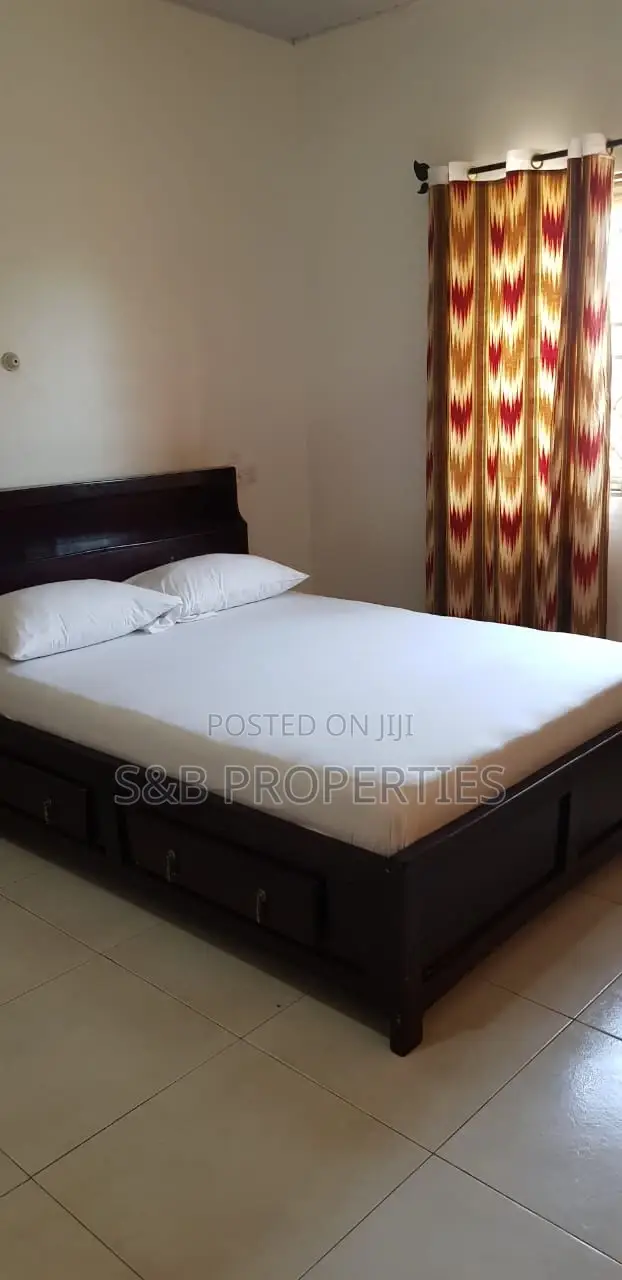 Furnished 5bdrm House in Ashomang Estate for rent
