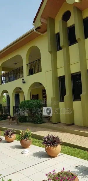 Furnished 5bdrm House in Ashomang Estate for rent