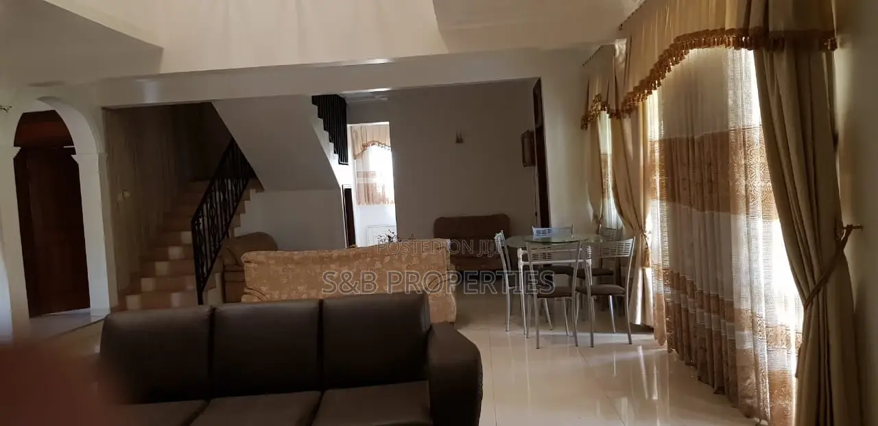 Furnished 5bdrm House in Ashomang Estate for rent