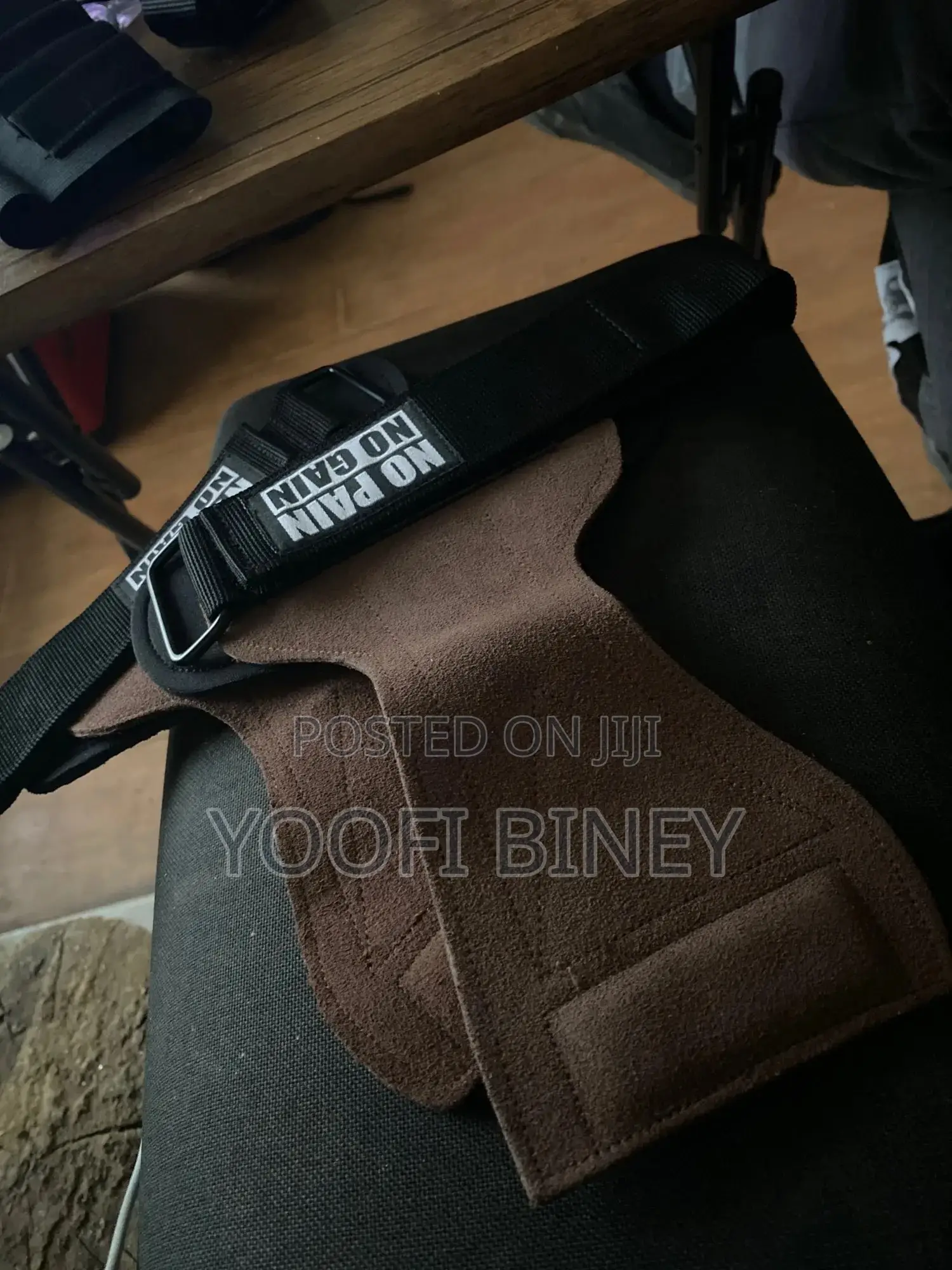 Durable Cowhide Leather Gym Gloves With Wrist Support
