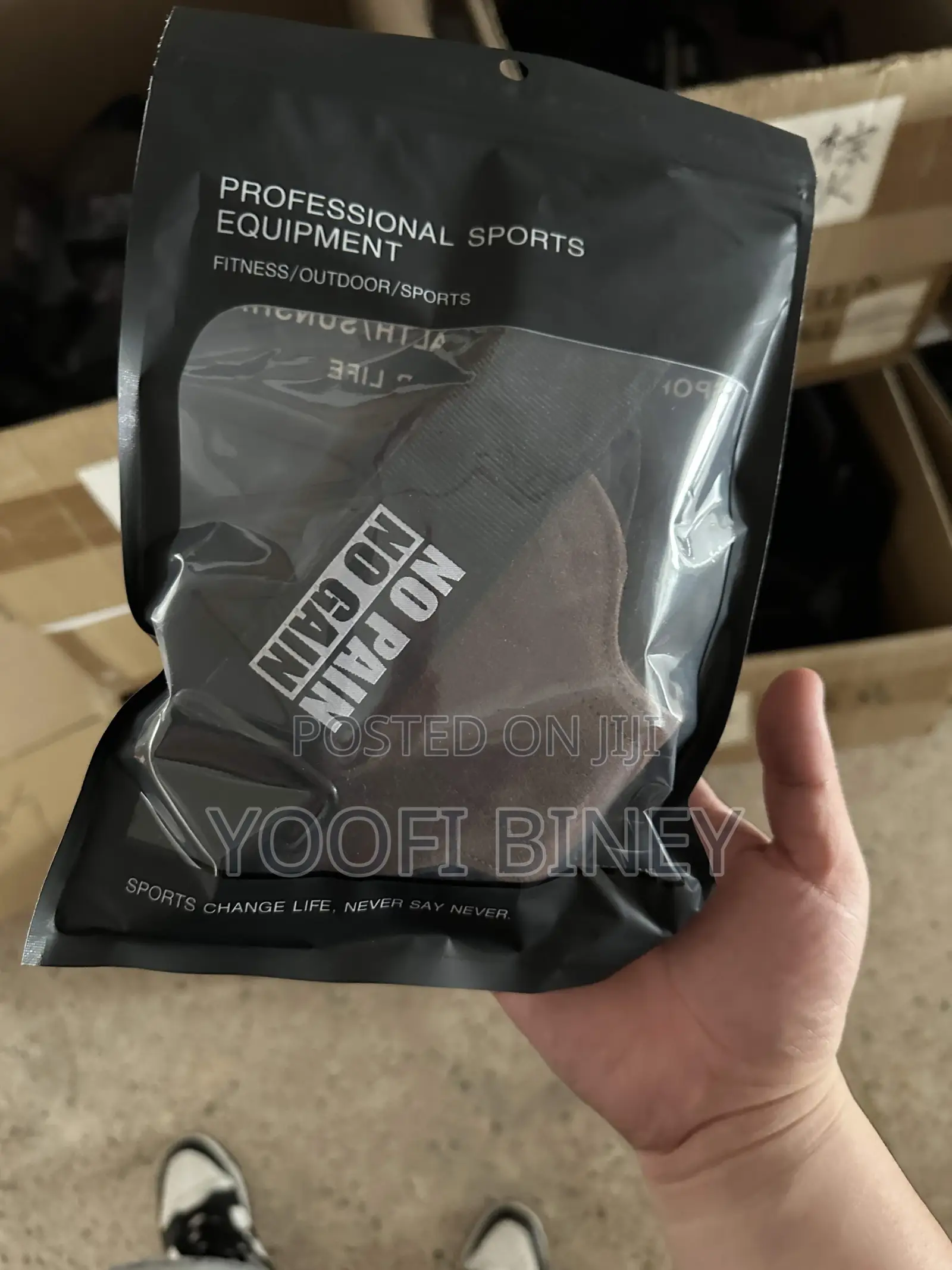 Durable Cowhide Leather Gym Gloves With Wrist Support