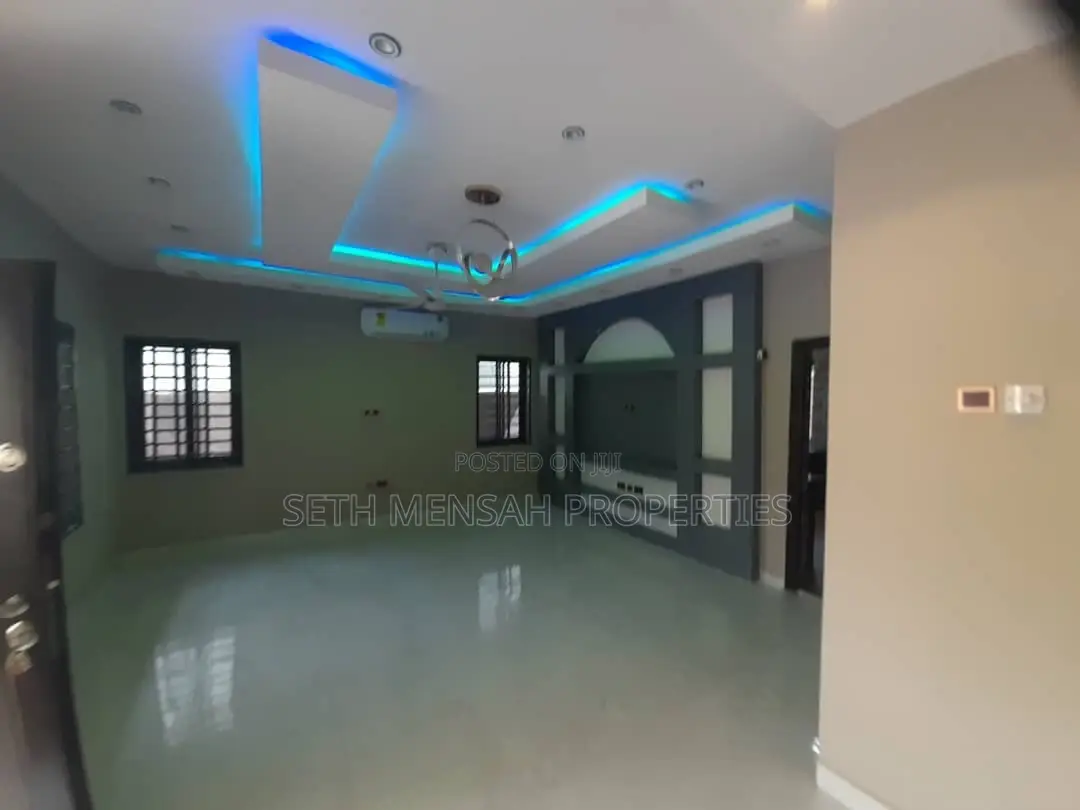 3bdrm House in Ashomang Estate for sale