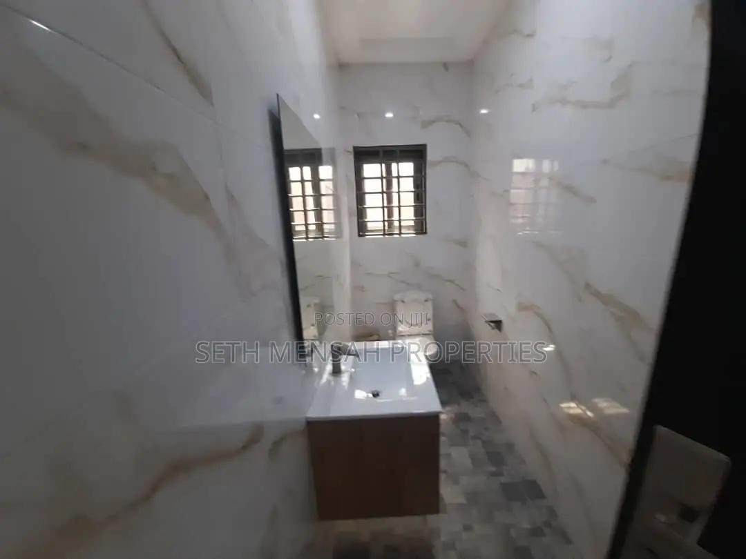3bdrm House in Ashomang Estate for sale