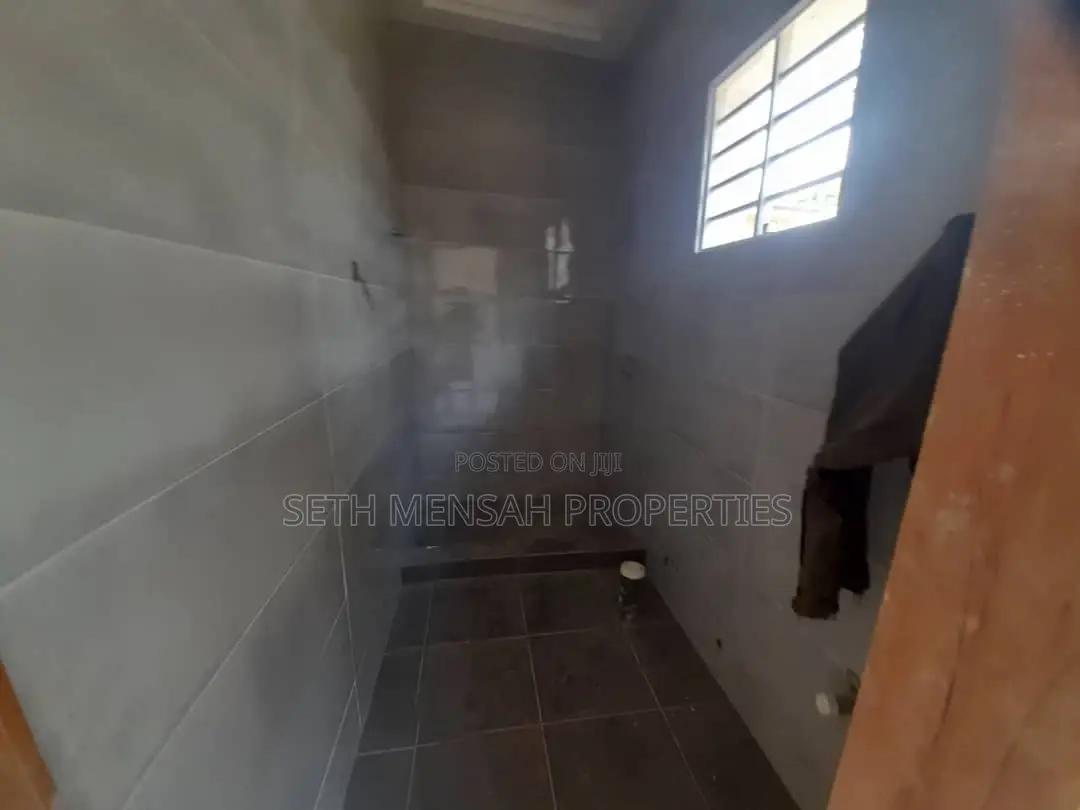 3bdrm House in Ashomang Estate for sale