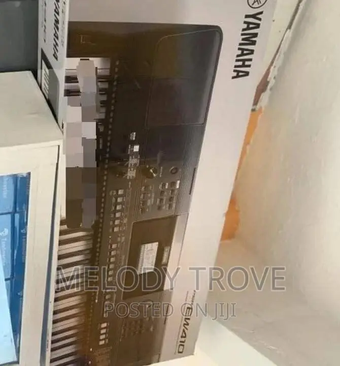 Yamaha PSR-EW410 76-Key Keyboard Synthesizer