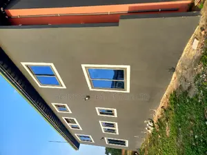 3bdrm Duplex in De-Icons Real Estate, Kasoa for rent