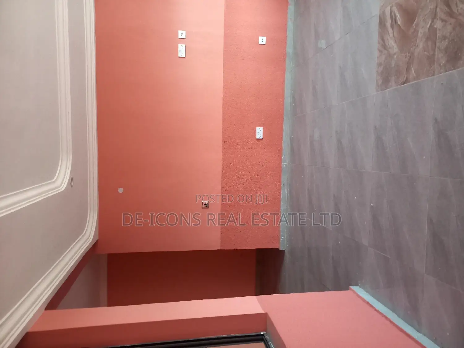 2bdrm Duplex in De-Icons Real Estate, Kasoa for rent