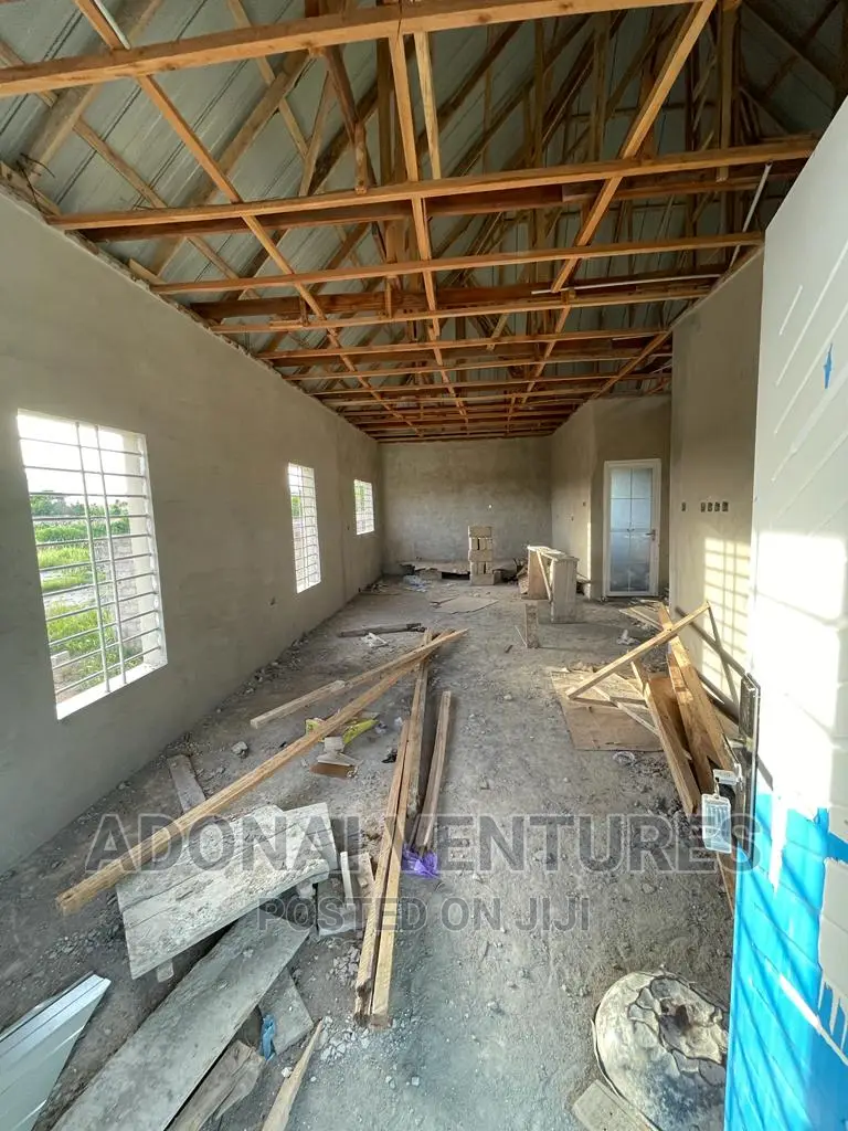 4bdrm House in Tikrom Kumasi for sale