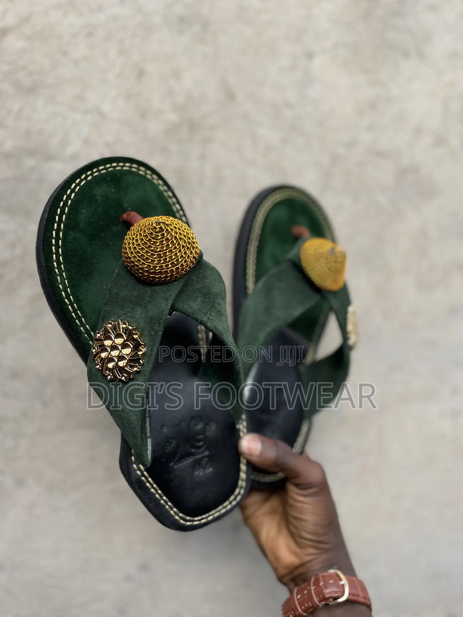 Green Suede Modern Ahenema/Chawchaw
