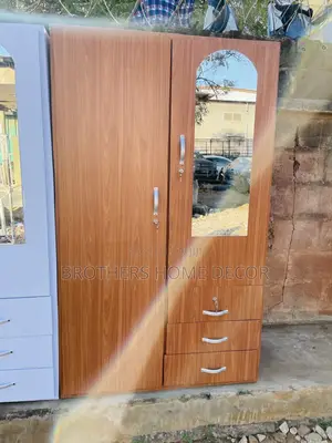 Two Doord Wardrobe Very Clear And Neat