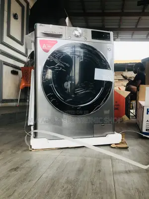 Special LG F0L9DYP2S Front Load Washing Machine, 15KG