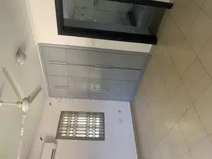 4bdrm Mansion in Cantonments for sale