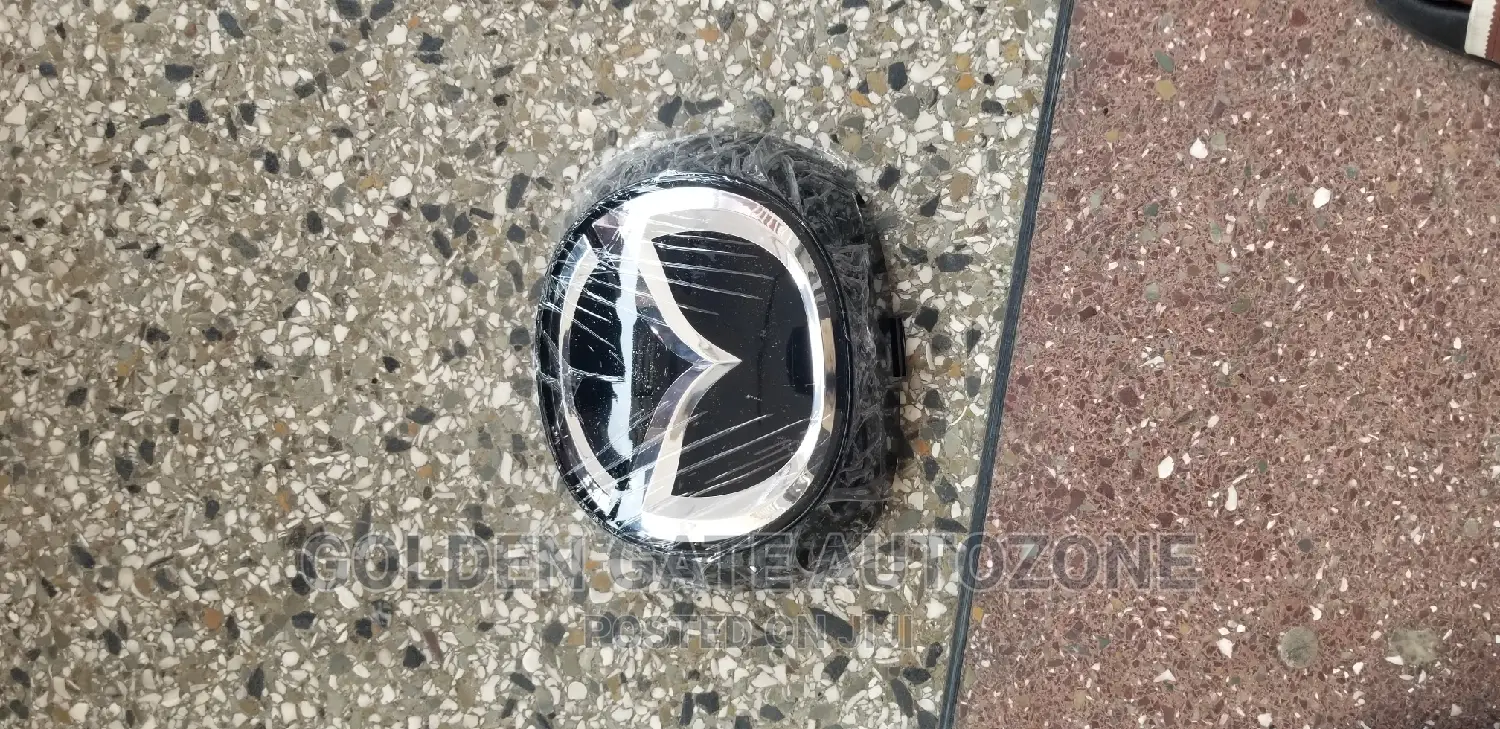 Mazda Cx5 2018 Front Logo Glass Type Complete