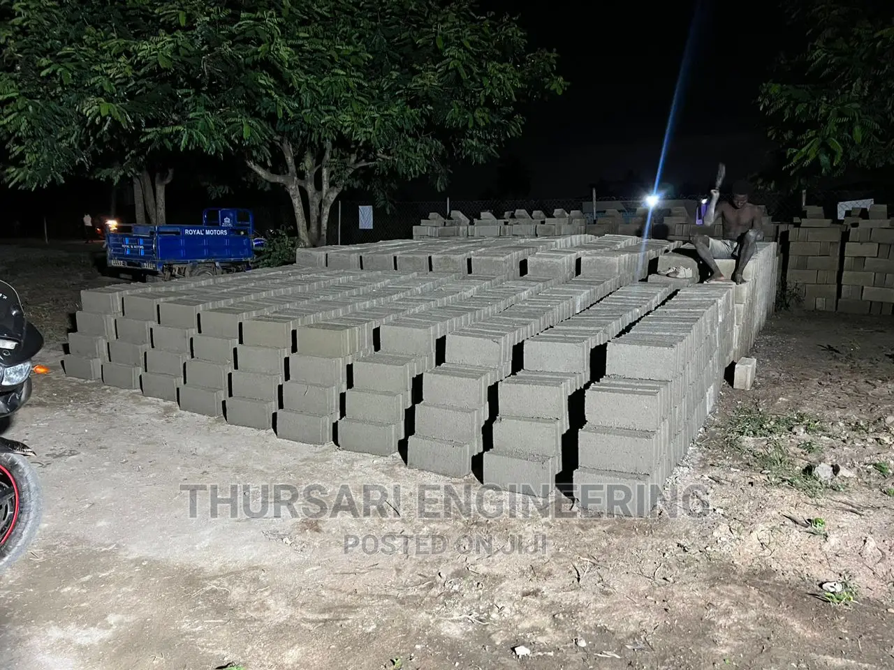 6 Inches Quarry Dust Blocks