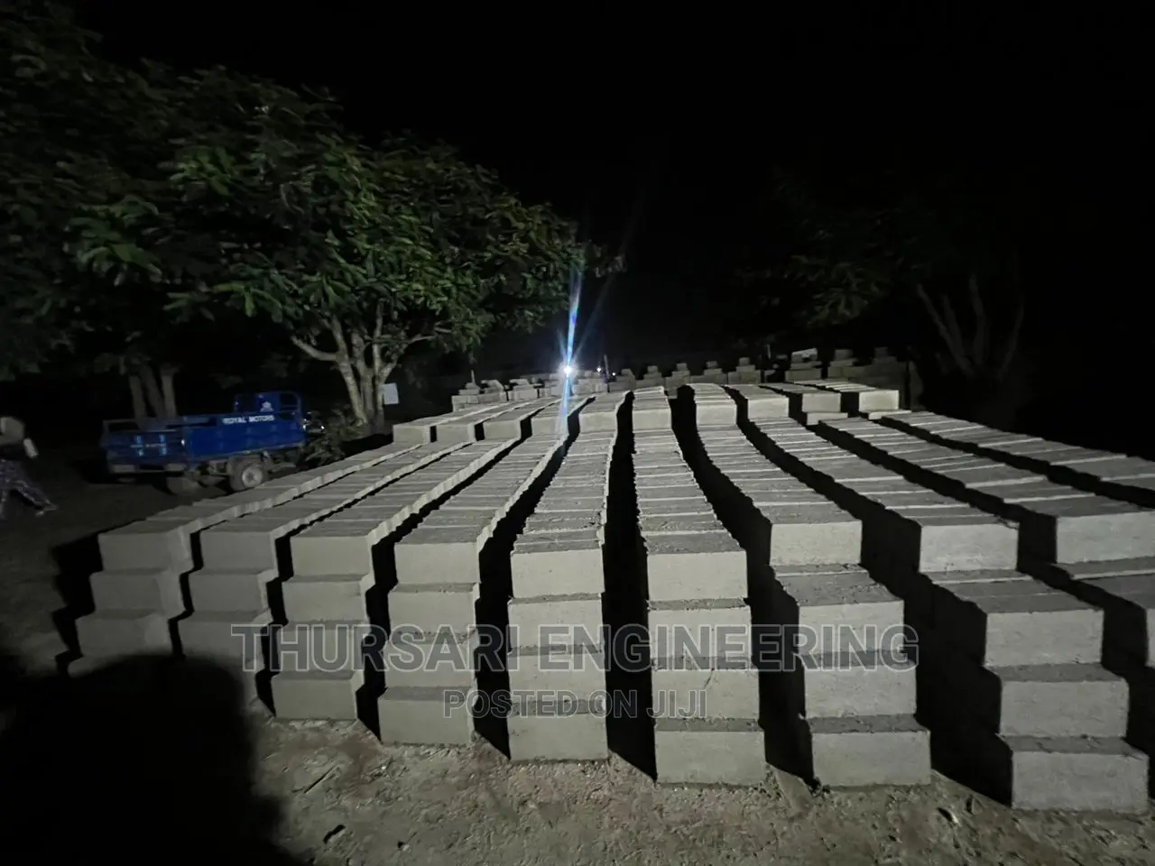 6 Inches Quarry Dust Blocks