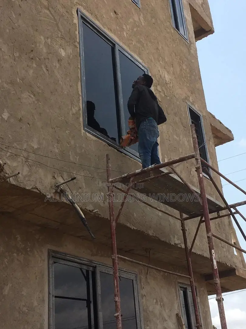 Ks50 Sliding Windows