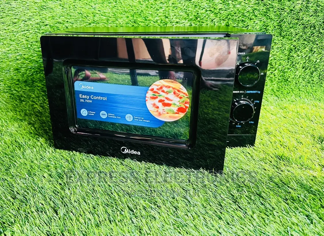 Midea Black Countertop Microwave Oven 20L