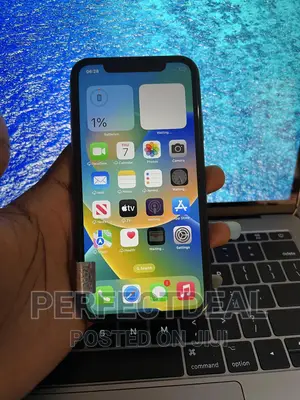 New Apple iPhone 11 128 GB Black