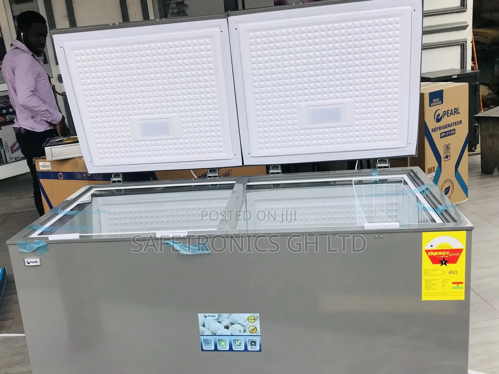 Adjustable 400 Liter Chestfreezer Pearl Doubledoor PCF-550