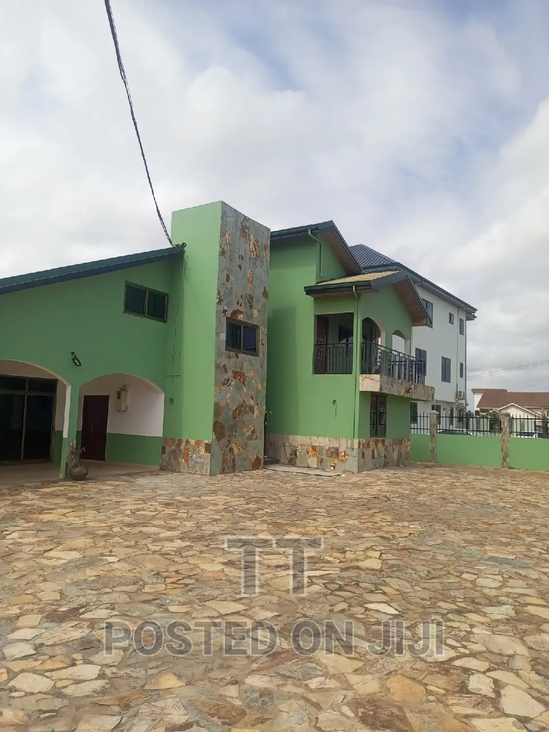 4bdrm House in Community 18, Tema Metropolitan for rent