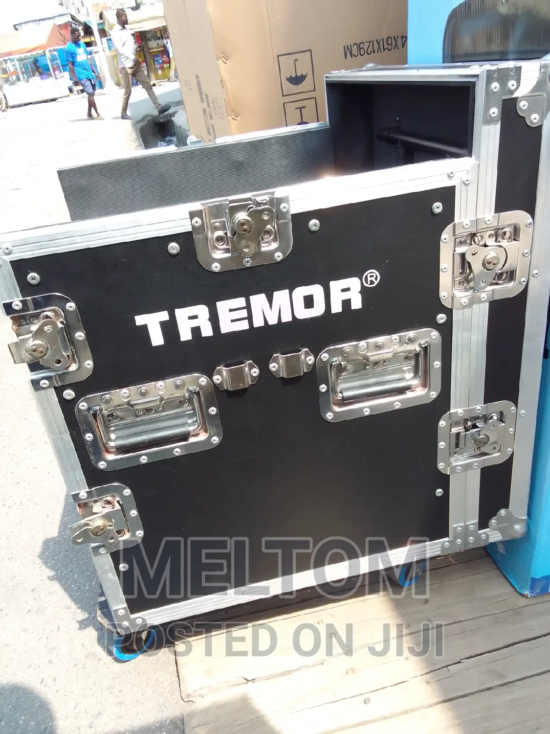 DJ Rack 14U (Tremor)