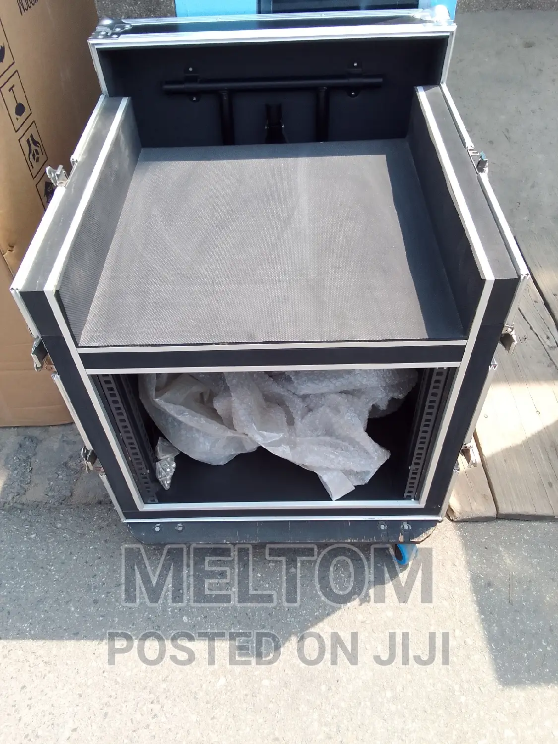 DJ Rack 14U (Tremor)