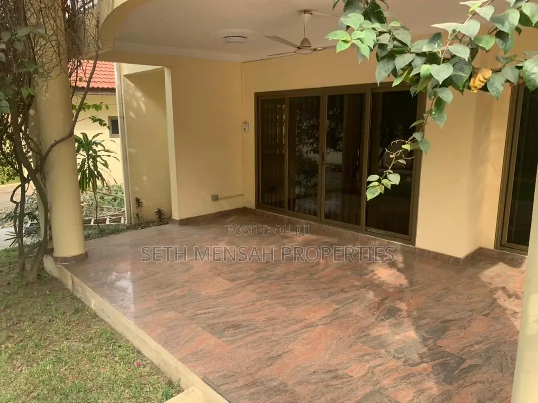 4bdrm Mansion in Airport Residential Area for rent