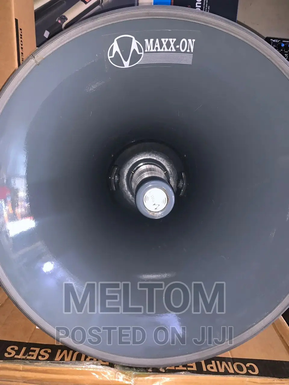 Maxx-on Horn Speaker (21 Inches)