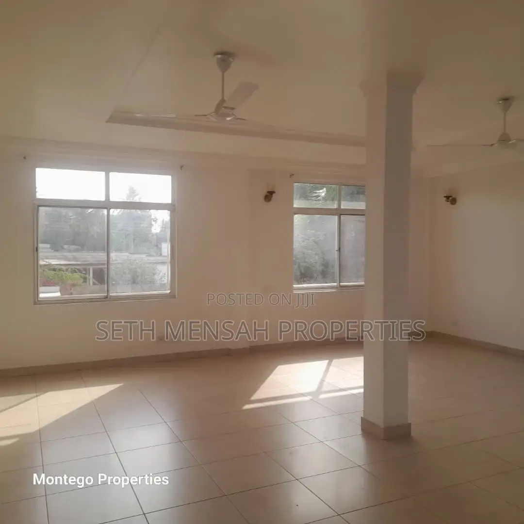 5bdrm Mansion in Dzorwulu for rent