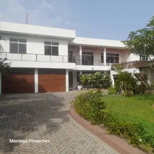 5bdrm Mansion in Dzorwulu for rent