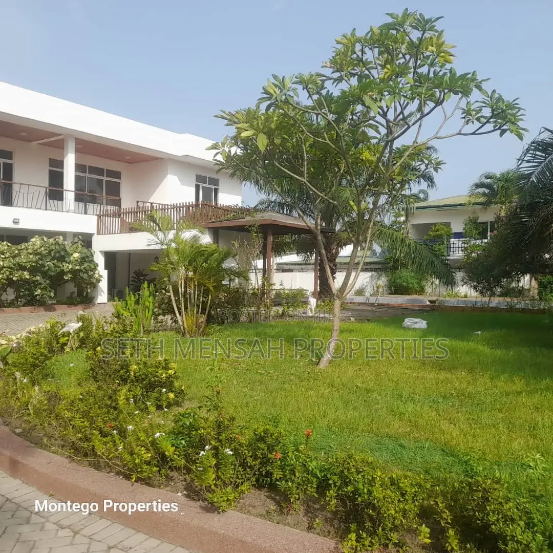 5bdrm Mansion in Dzorwulu for rent