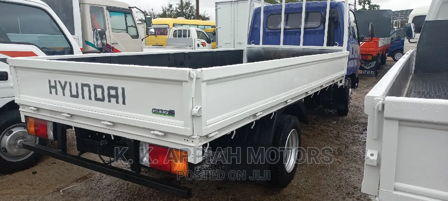 Hyundia Might 2 Truck