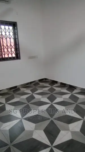 3bdrm Apartment in Batsonaa, Spintex for rent